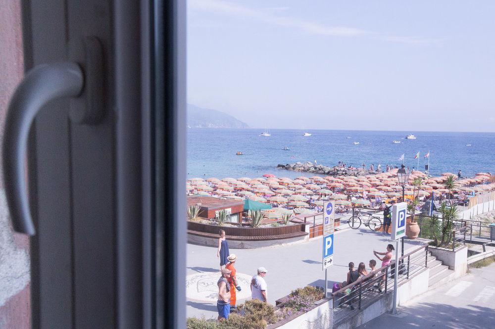 Affittacamere Da Flo Monterosso al Mare Bagian luar foto